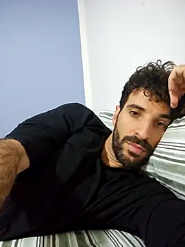 Snapshot of Pinosce6 chatting on November 9, 2025, 6:28 pm Pinosce6 online show from November 9, 2025, 6:28 pm