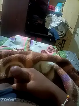 Snapshot of Kmahes01 chatting on December 16, 2025, 7:52 pm Kmahes01 online show from December 16, 2025, 7:52 pm