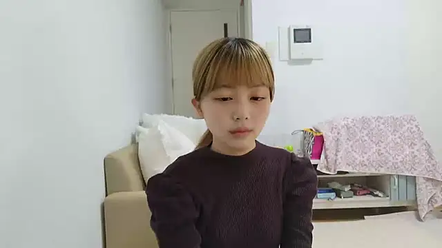  sizuku new online show from December 22, 2025, 10:18 pm