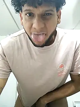 prototipoA45 online show from February 10, 2026, 4:38 am