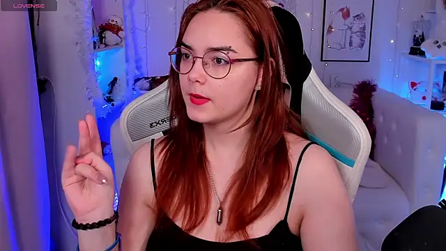 Snapshot of Lily__Evans chatting on January 14, 2026, 4:07 am Lily Evans online show from January 14, 2026, 4:07 am