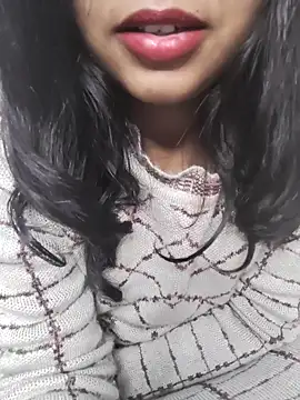 Sexy Divya   online show from November 30, 2025, 5:33 am