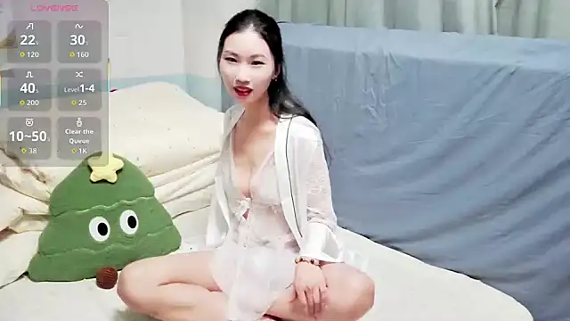 Snapshot of QIQIZHAO-2025 chatting on November 26, 2025, 1:12 pm QIQIZHAO-2025 online show from November 26, 2025, 1:12 pm