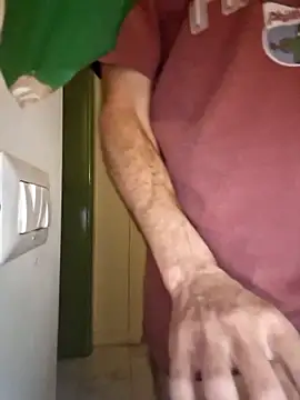 CuteDaddy92 online show from April 3, 2026, 11:58 pm