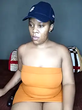 Emmylove-xr25 online show from November 28, 2025, 4:59 am