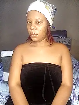 Snapshot of Emmylove-xr25 chatting on February 6, 2026, 6:40 am Emmylove-xr25 online show from February 6, 2026, 6:40 am