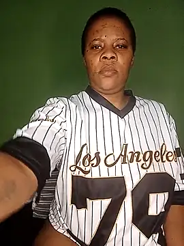 Emmylove-xr25 online show from March 29, 2026, 8:47 am