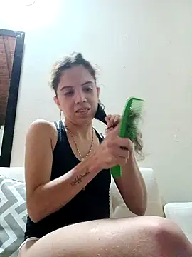 Snapshot of hincaVale090824 chatting on November 11, 2025, 3:28 am hincaVale090824 online show from November 11, 2025, 3:28 am