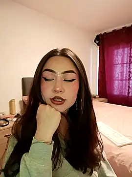  Pariiss online show from February 26, 2026, 8:19 pm