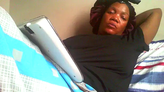 Snapshot of DustyLucy02 chatting on March 21, 2026, 3:04 pm DustyLucy02 online show from March 21, 2026, 3:04 pm