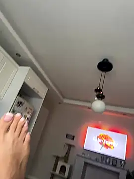 Snapshot of guneskuyucom chatting on November 22, 2025, 8:57 am guneskuyucom online show from November 22, 2025, 8:57 am