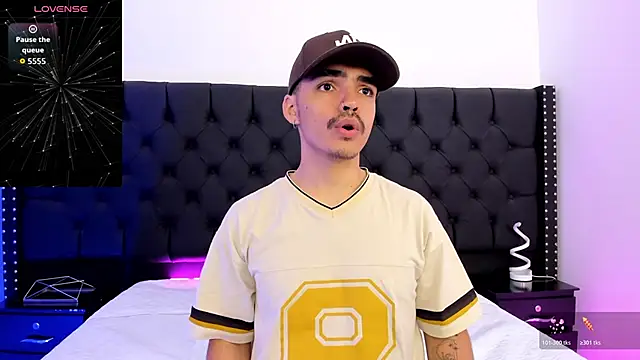 NicoKingg  online show from January 14, 2026, 2:33 pm