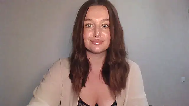 Snapshot of LilianaSwetx chatting on July 8, 2026, 8:24 pm LilianaSwetx online show from July 8, 2026, 8:24 pm