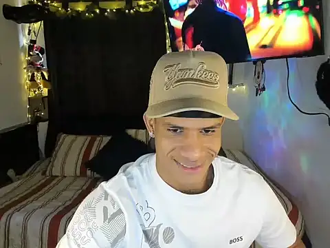 JUANBIGCOCK21CM online show from August 4, 2026, 2:41 pm