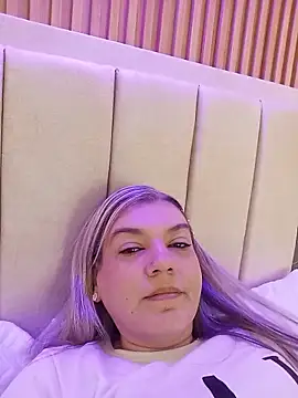 Snapshot of gala_montes_30 chatting on November 8, 2025, 1:55 pm gala montes 30 online show from November 8, 2025, 1:55 pm