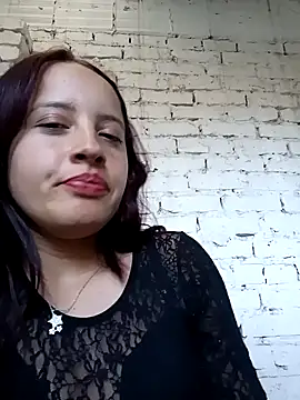 Snapshot of Chloe_2-4 chatting on November 8, 2025, 9:46 pm Chloe 2-4 online show from November 8, 2025, 9:46 pm