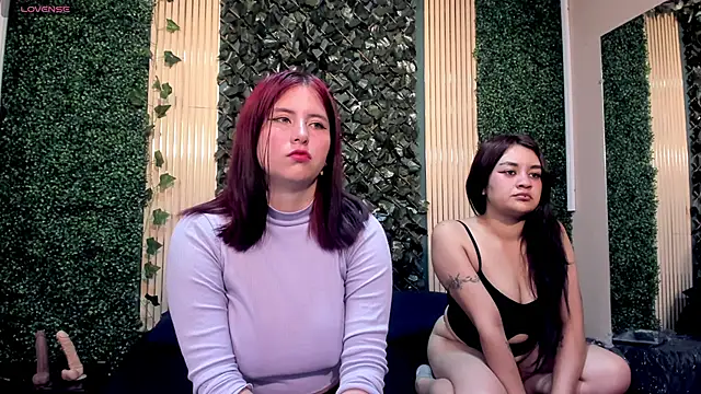 Snapshot of Lucy_and_Karoline chatting on November 14, 2025, 12:04 pm Lucy and Karoline online show from November 14, 2025, 12:04 pm