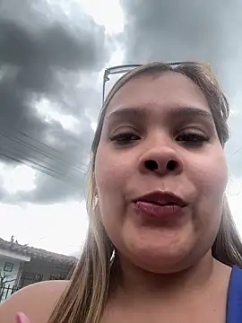 MelodySanz online show from February 15, 2026, 7:10 pm