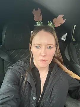 mshailey1 online show from December 22, 2025, 2:03 pm