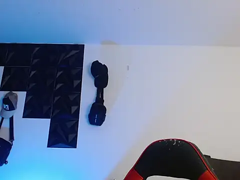 Snapshot of adam_keith chatting on November 20, 2025, 11:43 am adam keith online show from November 20, 2025, 11:43 am