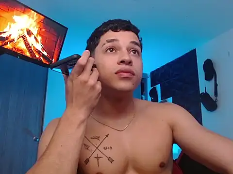 Snapshot of adam_keith chatting on December 15, 2025, 2:43 pm adam keith online show from December 15, 2025, 2:43 pm