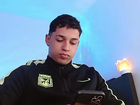 Snapshot of adam_keith chatting on January 14, 2026, 12:11 pm adam keith online show from January 14, 2026, 12:11 pm