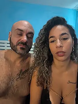 Snapshot of vivianeleoa chatting on July 6, 2026, 3:25 pm vivianeleoa online show from July 6, 2026, 3:25 pm