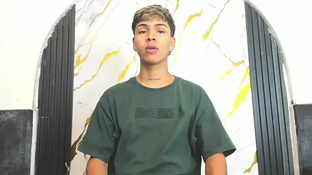 Snapshot of Timmy_Kiing_ chatting on January 10, 2026, 9:30 pm Timmy Kiing online show from January 10, 2026, 9:30 pm