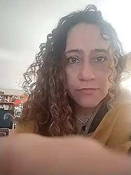 Snapshot of MystiKa_17 chatting on November 8, 2025, 3:12 pm MystiKa 17 online show from November 8, 2025, 3:12 pm