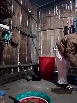 Snapshot of Yumiik2kk chatting on November 24, 2025, 11:15 pm Yumiik2kk online show from November 24, 2025, 11:15 pm