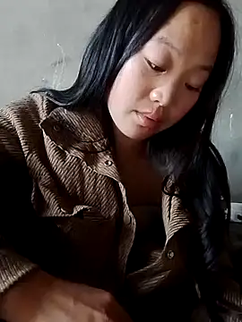 Snapshot of Yumiik2kk chatting on December 1, 2025, 7:13 am Yumiik2kk online show from December 1, 2025, 7:13 am