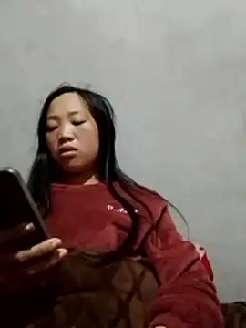 Snapshot of Yumiik2kk chatting on December 1, 2025, 8:58 pm Yumiik2kk online show from December 1, 2025, 8:58 pm