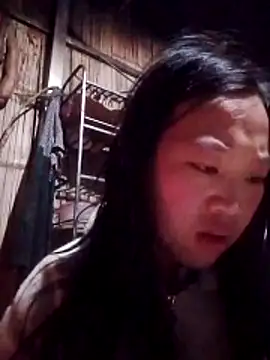 Snapshot of Yumiik2kk chatting on December 16, 2025, 9:31 pm Yumiik2kk online show from December 16, 2025, 9:31 pm