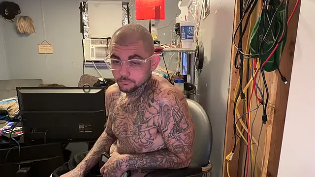 trickydickydaddy online show from June 2, 2026, 8:27 am