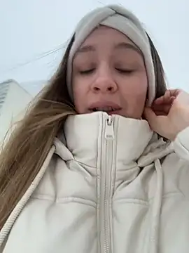 SashaCatt online show from January 7, 2026, 7:44 am