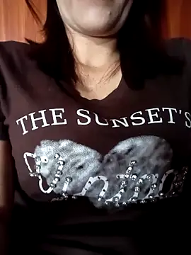 Snapshot of Hini68 chatting on February 27, 2026, 2:55 am Hini68 online show from February 27, 2026, 2:55 am