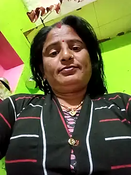 Quin love143 online show from November 15, 2025, 11:10 pm