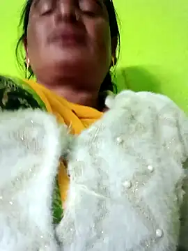 Quin love143 online show from December 3, 2025, 2:15 pm