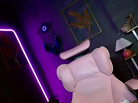 slutty lauraxxx online show from February 11, 2026, 9:58 am