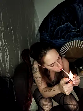 Snapshot of MickNanaa chatting on February 17, 2026, 5:37 am MickNanaa online show from February 17, 2026, 5:37 am