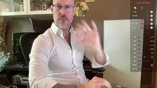 Snapshot of the_new_fit_rubinho chatting on November 27, 2025, 9:00 am the new fit rubinho online show from November 27, 2025, 9:00 am