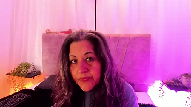 Victoriaa Anderson online show from May 28, 2026, 3:20 pm
