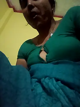 Snapshot of Hotbhabhi_089 chatting on May 1, 2026, 4:44 pm Hotbhabhi 089 online show from May 1, 2026, 4:44 pm