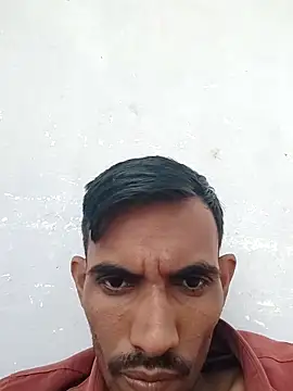 Snapshot of mukeshbhakar chatting on November 9, 2025, 4:33 am mukeshbhakar online show from November 9, 2025, 4:33 am