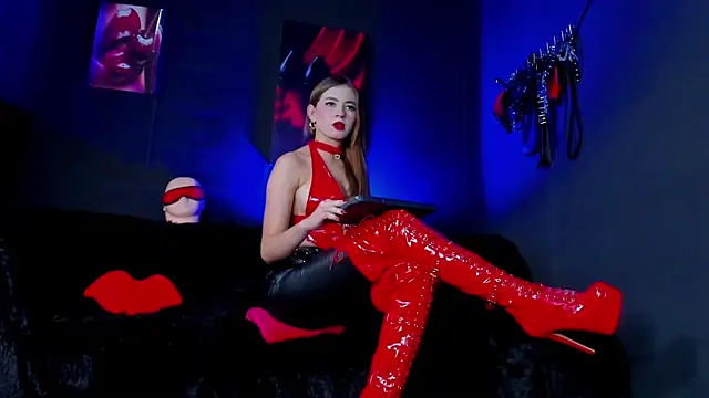 MartinaStones online show from April 8, 2026, 10:54 pm