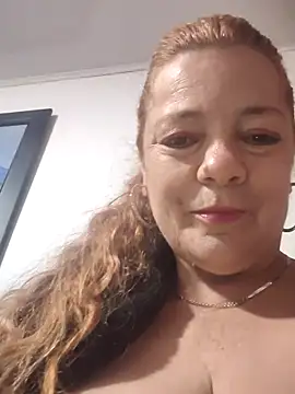 karlaanqui1 online show from April 3, 2026, 11:19 am