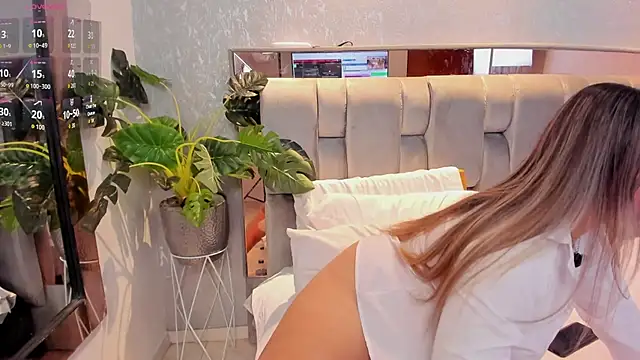 Hannapret   online show from November 27, 2025, 9:06 pm