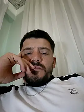 Snapshot of Cekiyorum__Gulumse chatting on November 9, 2025, 6:17 pm Cekiyorum Gulumse online show from November 9, 2025, 6:17 pm