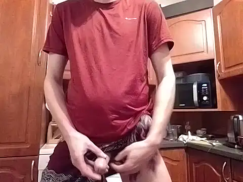 Snapshot of kromi93 chatting on November 21, 2025, 4:38 pm kromi93 online show from November 21, 2025, 4:38 pm