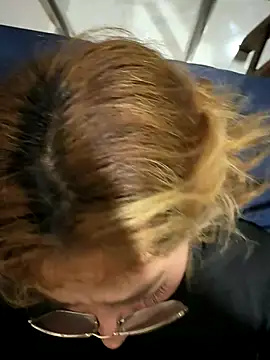 latinahorny11 online show from December 1, 2025, 8:30 am